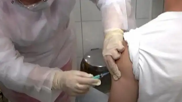 Rusya'da 800 binden fazla kişiye aşı yapıldı