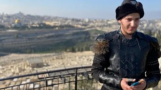 Filistinli sanatçı Diriliş Ertuğrul dizi müziğini Kudüs için hazırladığı ezgiye uyarladı
