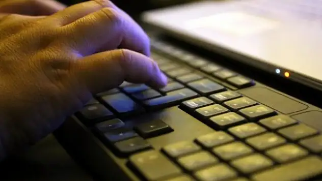 İnternet bağımlılığı çocukları şiddete yöneltiyor