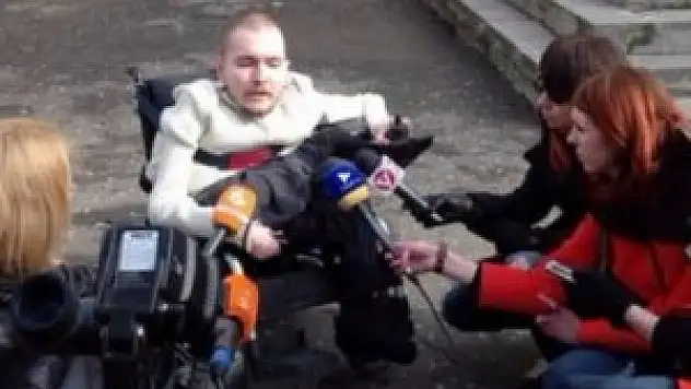 Dünyada ilk kez kafa nakli yapılacak!