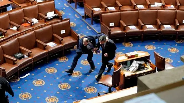 Amerika'da tansiyon yükseldi!