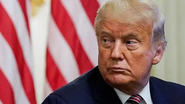 Facebook ve Instagram'dan Trump'ın hesaplarını dondurma kararı