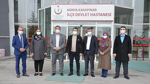 AK Parti Karapınar teşkilatından sağlık çalışanlarına 'moral' ziyareti