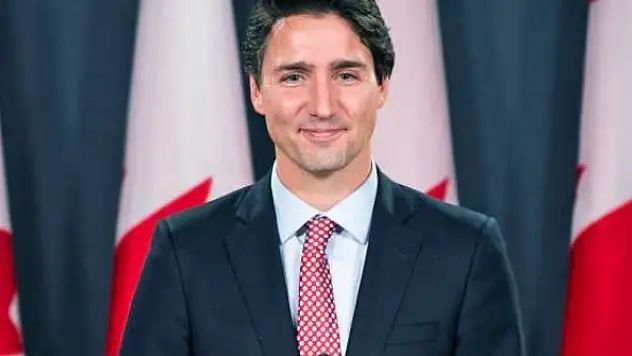 Kabinesine bir Müslüman bakan daha ekledi!