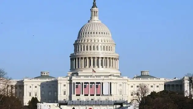 ABD'de Trump'ın görevden alınması için 'sembolik' adım