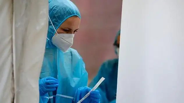 Almanya'da son 24 saatte 19 bin 600 yeni vaka