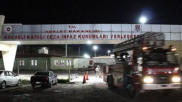 Kocaeli'nde cezaevi yangını