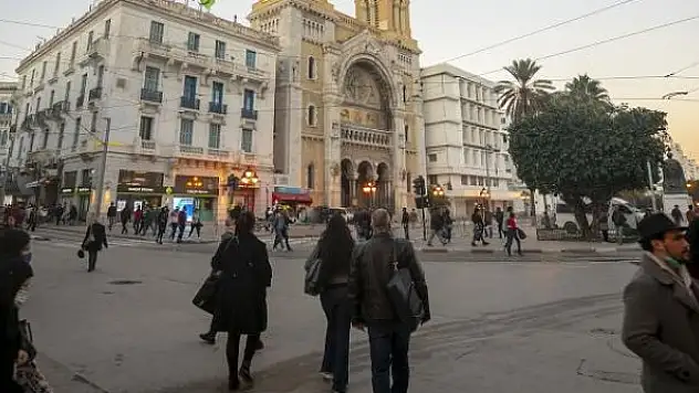 Fas ve Tunus'ta koronavirüsten can kayıpları arttı