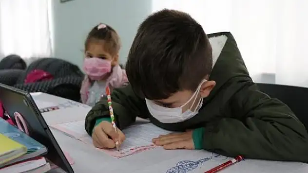 Uzaktan eğitimle geçen birinci yarıyıl sona eriyor