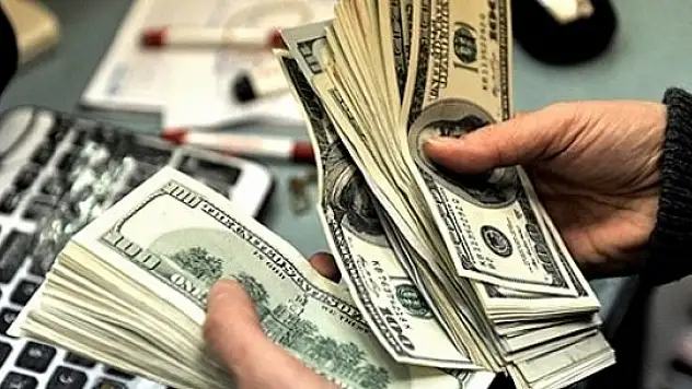 Dolarda tarihi zirve