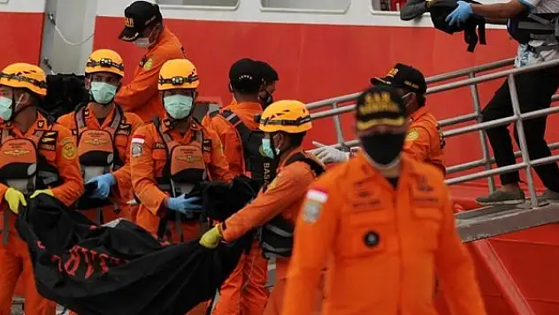 Endonezya'daki uçak kazasında ölenlerin yakınlarına 92 bin 660'ar dolar tazminat ödenecek