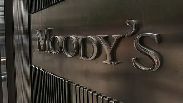 Moody's: Salgın Avro Bölgesi'nde uzun vadeli duraklama riskini artırabilir