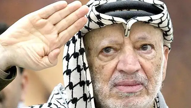 Filistin'in seçilmiş ilk  başkanı: Yaser Arafat