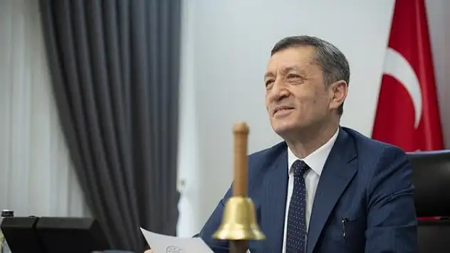 Bakan Selçuk: 15 Şubat'tan itibaren sizleri okullarımızda görmek istiyoruz