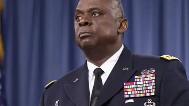 ABD Senatosu'ndan Biden'ın siyahi Savunma Bakanı adayı Austin'e onay