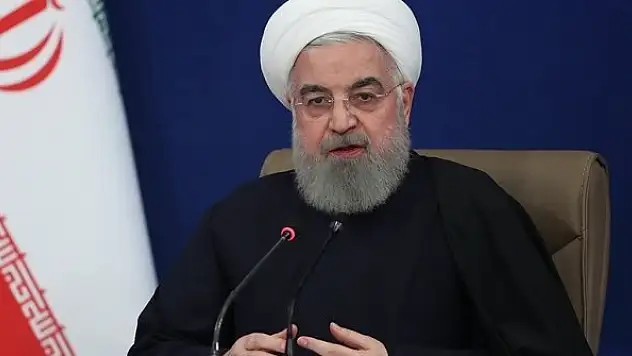 İran Cumhurbaşkanı Ruhani: En az 5-6 ay daha sağlık protokollerine uymaya devam etmeliyiz