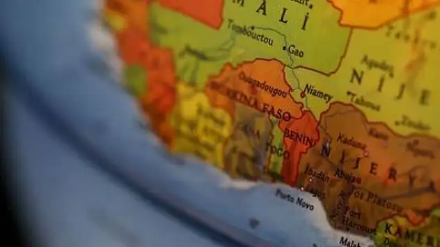 Gine açıklarında bir Türk gemisinin kaçırıldığı iddia edildi