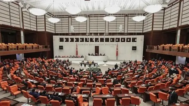 Meclis yoğun gündemle toplanacak