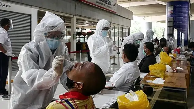 Endonezya'da Kovid-19 vaka sayısı 1 milyonu geçti