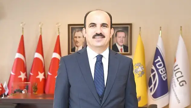 Büyükşehir'den öğrencilere 10 bin kitap