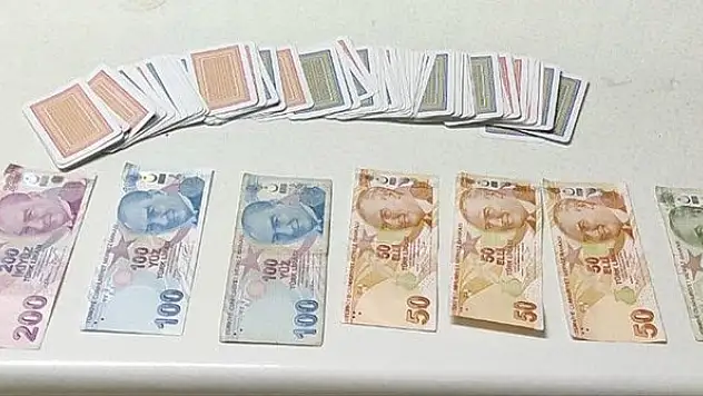 Konya'da kumar oynayan 6 kişiye para cezası