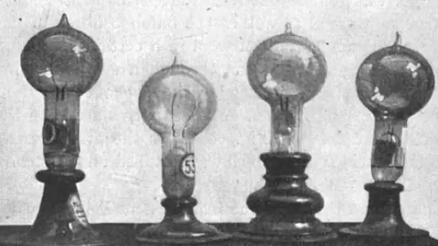 Edison elektrik ampulünün  patentini 141 yıl önce aldı