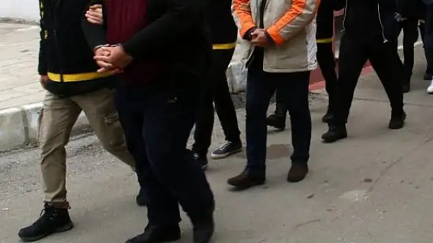 13 ildeki oto hırsızlığı çetesi çökertildi