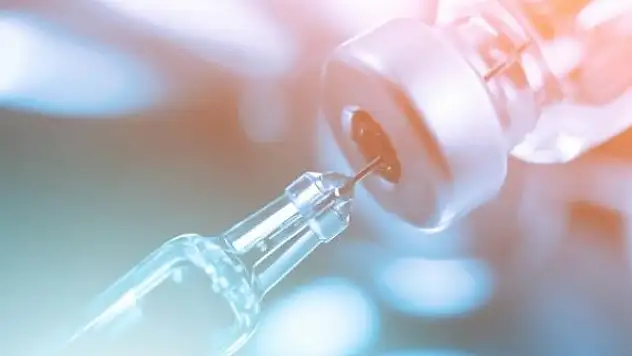 Avrupa'da aşı savaşı büyüyor