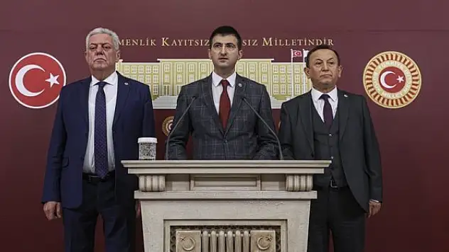 3 Milletvekili CHP'den istifa etti