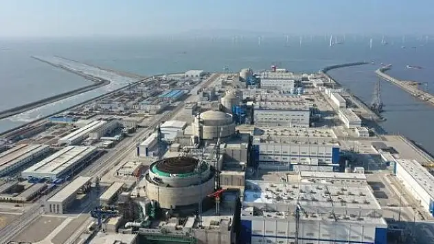 Çin ilk yerli nükleer reaktörünü kullanıma aldı