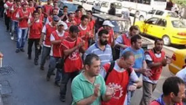 DİSK önünde toplanma başladı