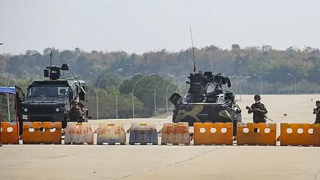 Myanmar ordusu yönetime el koydu