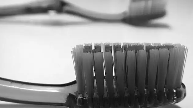 Diş fırçası ithalatında korunma önleminin süresi 3 yıl uzatıldı