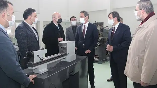 Milli Eğitim Bakan Yardımcısı Özer: Mikromekanik alanında istihdam garantili mesleki eğitim verilecek