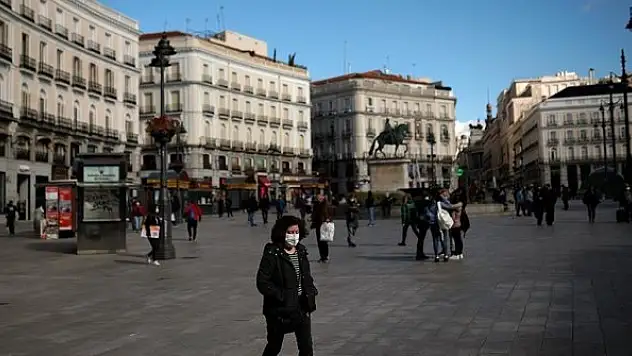 İspanya Kovid-19'un etkisiyle 2020'de turizmde en kötü yılını geçirdi