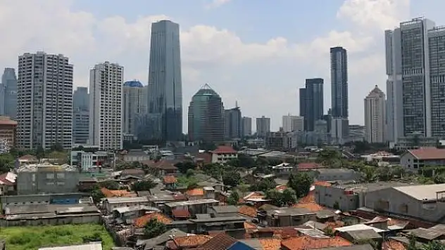 Endonezya ekonomisi yüzde 2,07 küçüldü