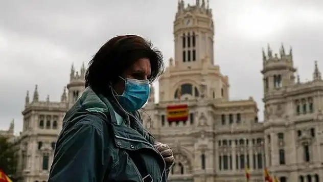 İspanya'da bir günde koronavirüsten 584 can kaybı