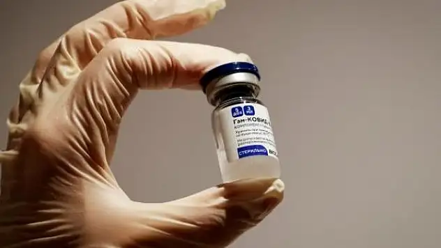 İran'da Spuntik V aşısı salı günü uygulanmaya başlayacak