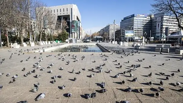 Cadde ve sokaklarda sessizlik sürüyor