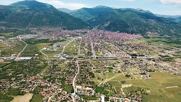 Konya'nın ilçesinde 15 bin 561 metrekare tarla satışa çıktı