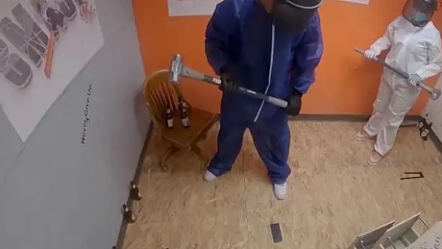 Öfkelerini 'öfke odası'nda atıyorlar