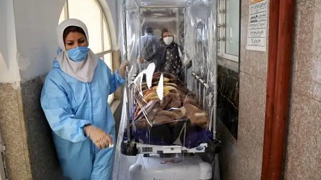 İran'da İngiltere varyantı kaynaklı ilk can kaybı