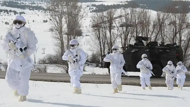Karla kaplı Munzur ve Mercan dağlarının 'Fıratlar'ı teröristlerin korkulu rüyası oldu