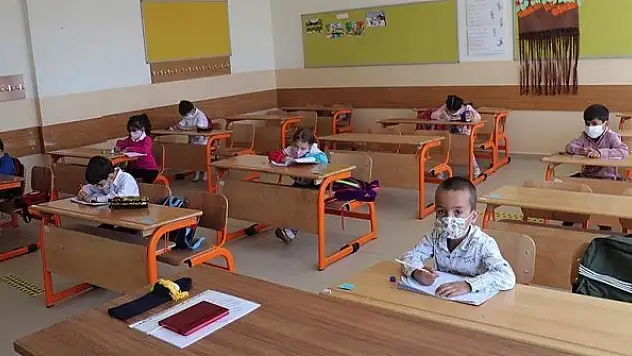 Yüz yüze eğitime başlayacak öğrencilerin ailelerine uzmanından tavsiyeler