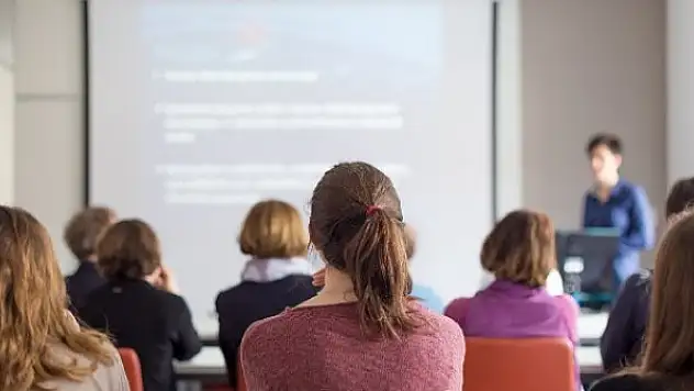 Üniversiteler için beklenen tarih netleşiyor! Yüz yüze eğitim...