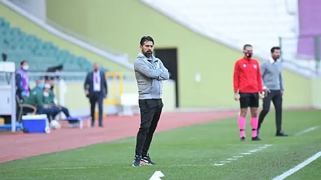 İlhan Palut: Çok önemli bir 3 puan aldık