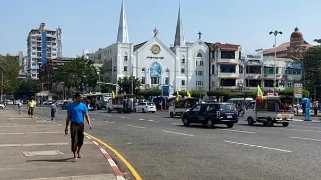 Myanmar'da ülke genelinde internet kesildi