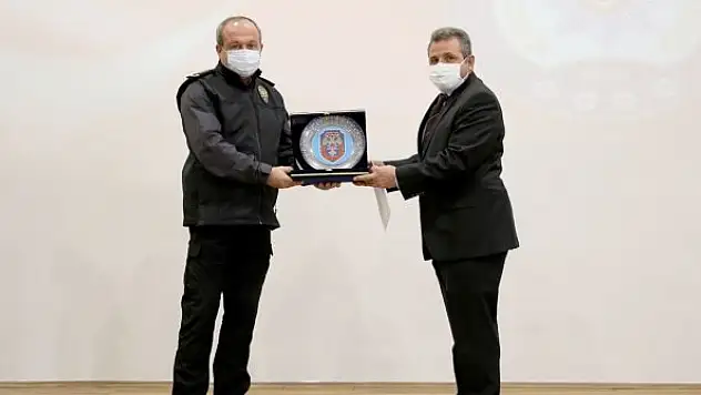 Emniyet'te emekli olanlar için veda programı düzenlendi