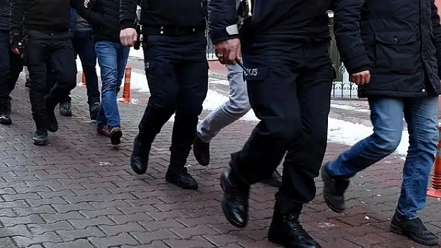 Gaziantep merkezli FETÖ operasyonu: 50 gözaltı