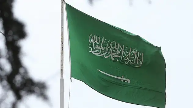 Suudi Arabistan'ın 'Batı'ya petrol ambargosu uygulayan bakanı' hayatını kaybetti